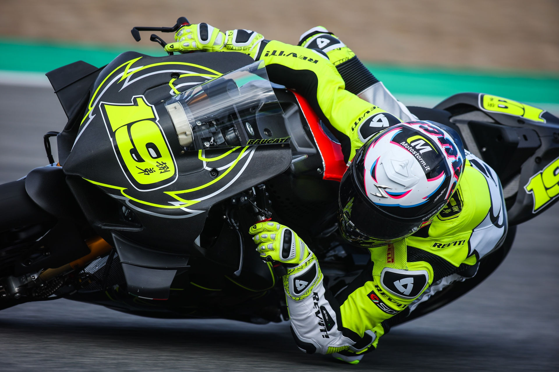 Alvaro Bautista (19) testing his new Ducati Panigale V4 R at Jerez. Photo courtesy Ducati.