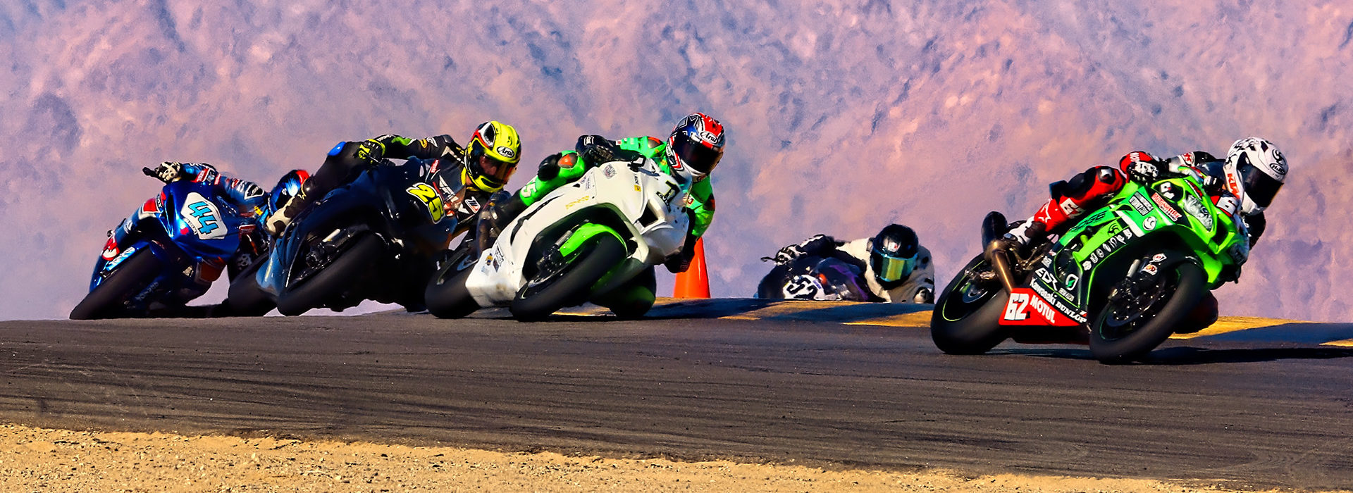 Andy DiBrino (62) leads Michael Gilbert (1), David Anthony (25), and Sam Lochoff (44) during the CVMA Open Shootout race at Chuckwalla Valley Raceway. Photo by CaliPhotography, courtesy CVMA.
