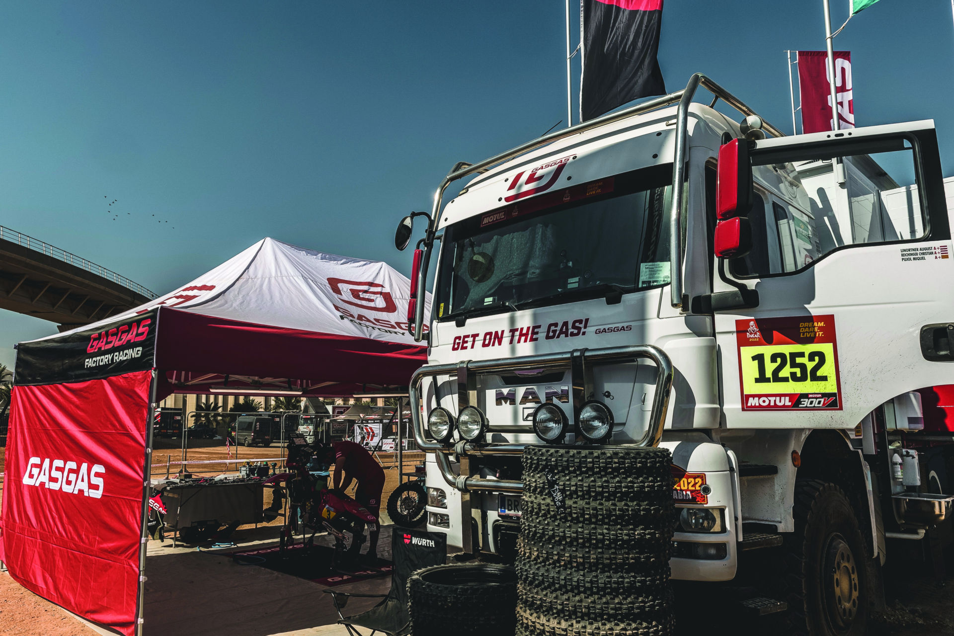 The GASGAS Factory Racing Team pit area at the Dakar Rally. Photo by Rally Zone, courtesy GASGAS Factory Racing.