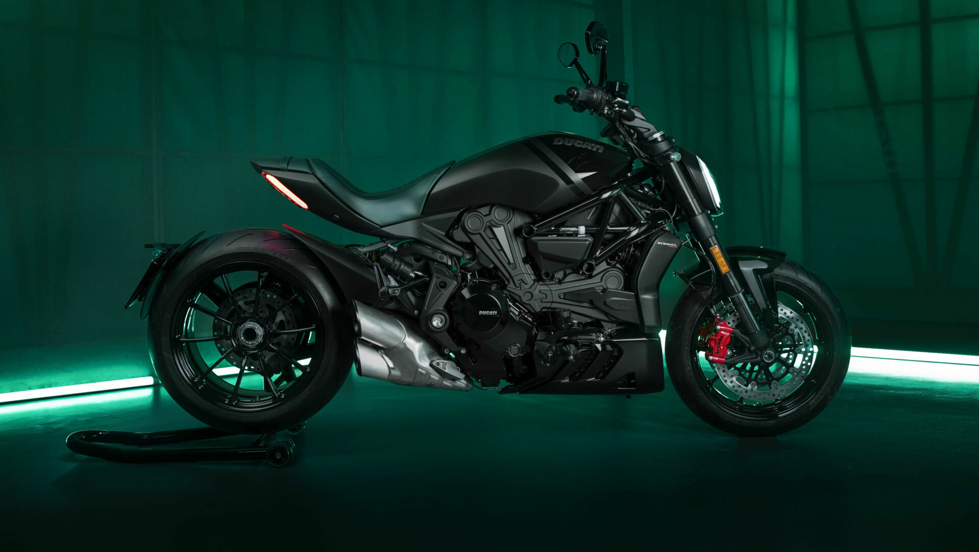 Interacción Medicina Forense Won Ducati Presents The XDiavel Nera Limited Edition - Roadracing World  Magazine | Motorcycle Riding, Racing & Tech News