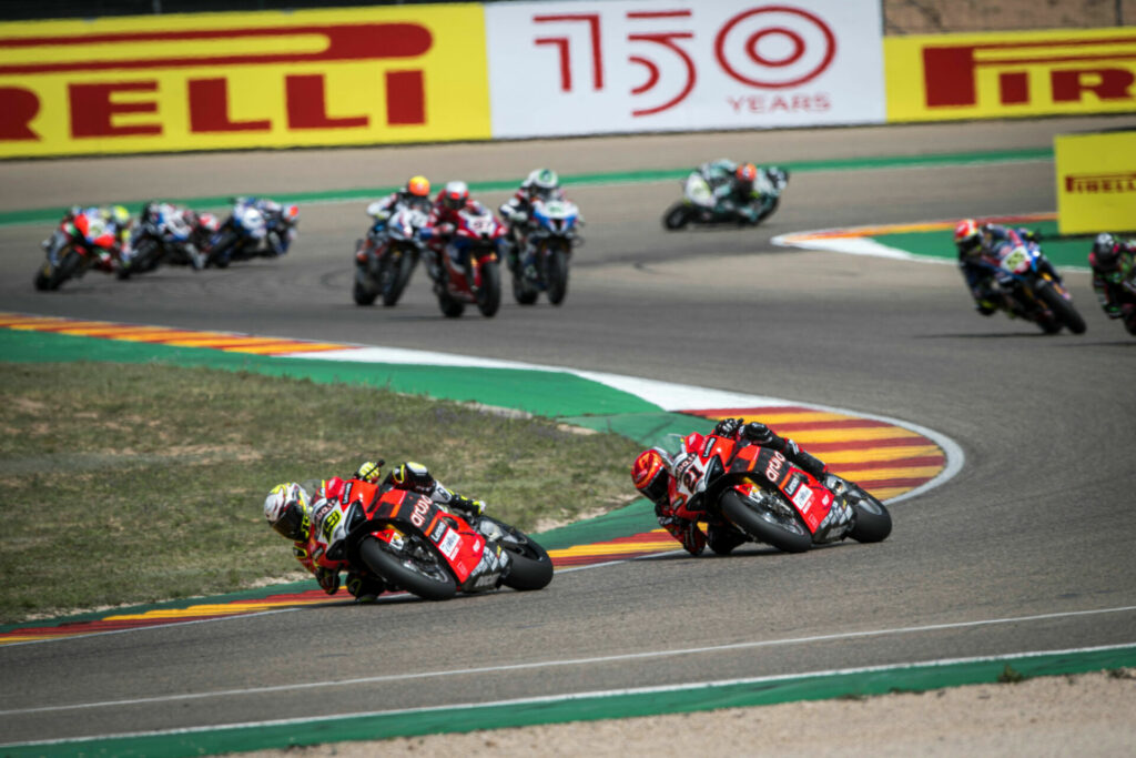 Alvaro Bautista (19) and Michael Rinaldi (21). Photo courtesy Aruba.it Racing Ducati.