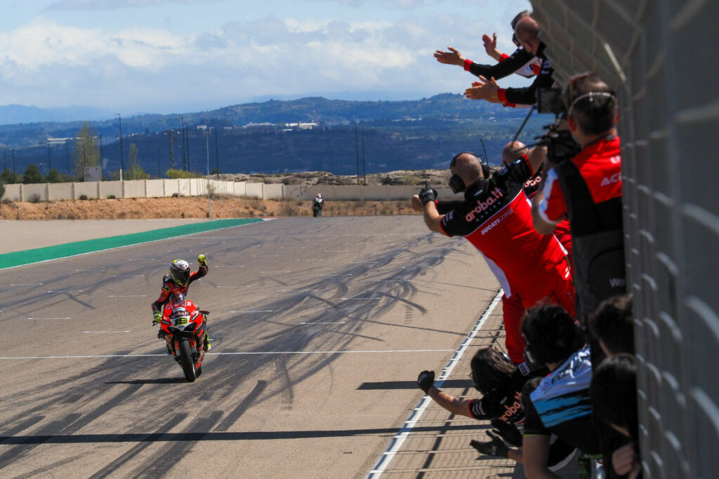 Alvaro Bautista (19) won the World Superbike Superpole Race and Race Two Sunday at MotorLand Aragon. Photo courtesy Dorna WorldSBK.