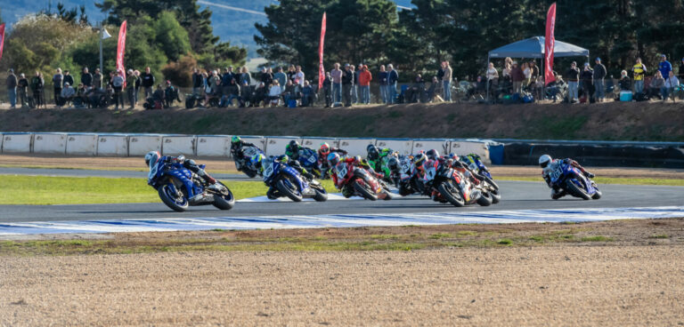 Australian Superbike: Race Report From Wakefield Park Raceway