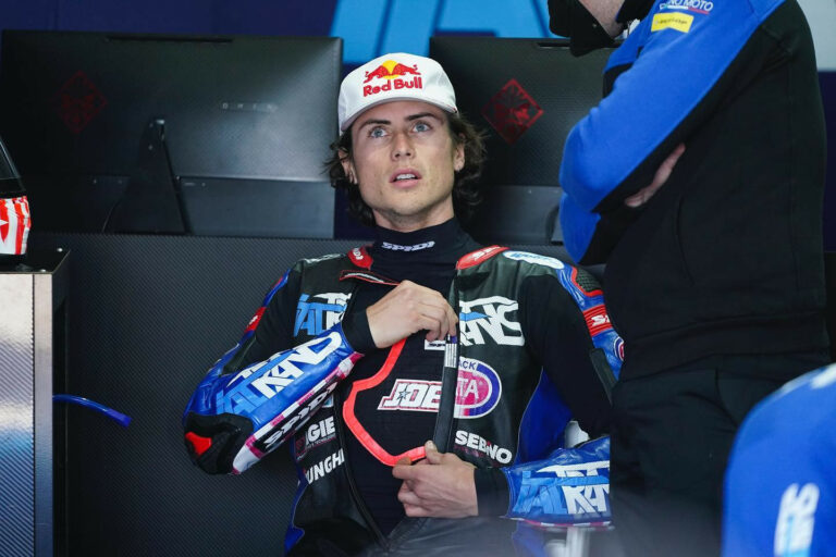 Moto2: VD Goorbergh P1, Roberts P4 In Soaked FP1 In Portugal