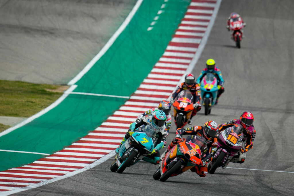 Moto3 racers Jaume Masia (5), Dennis Foggia (7), Andrea Migno (16) and others in action. Photo courtesy Dorna.