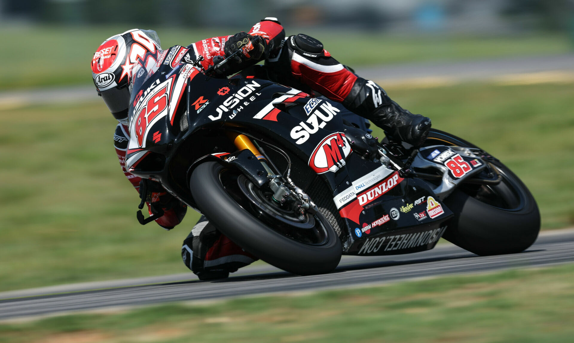 Jake Lewis (85) at speed on the Vision Wheel M4 ECSTAR Suzuki in the MotoAmerica Medallia Superbike Championship. Photo by Brian J. Nelson