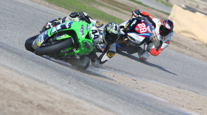 Brenden Ketelsen (44) and Jack Bakken (29) doing battle in the RiderzLaw Gold Cup race at Round One of the 2022 CRA season. Photo by CaliPhotography.com, courtesy CRA.