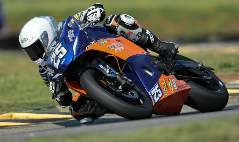 MotoAmerica: Doyle Breaks Lap Record, Takes Twins Cup Pole Position