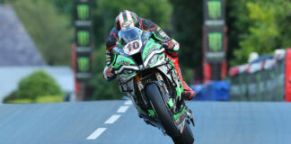 Peter Hickman (10). Photo courtesy Isle of Man TT Press Office.