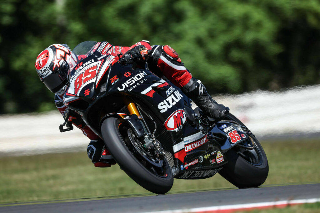 Jake Lewis (85) looking to bounce back in the next race aboard his GSX-R1000R. Photo courtesy Suzuki Motor USA LLC.