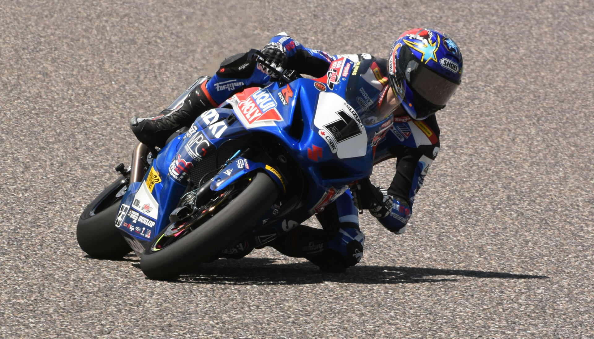 Reigning champion Alex Dumas (1) set the early pace at Friday’s Pro 6 Cycle track day ahead of CSBK round two action at Calabogie. Photo by Colin Fraser, courtesy CSBK/PMP.