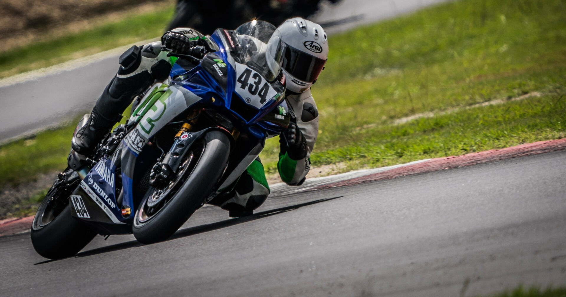 Kevin Olmedo (434) on the N2/BobbleHeadMoto Racing Yamaha YZF-R1. Photo courtesy N2 Racing.