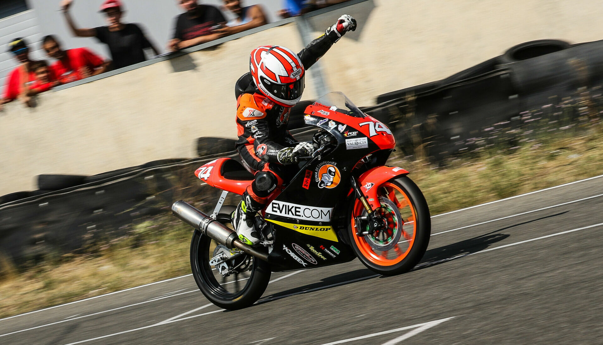 Kensei Matsudaira (74) winning a race at Kotarr Circuit earlier in 2022. Photo by Benaisa Photography, courtesy Evike.com.