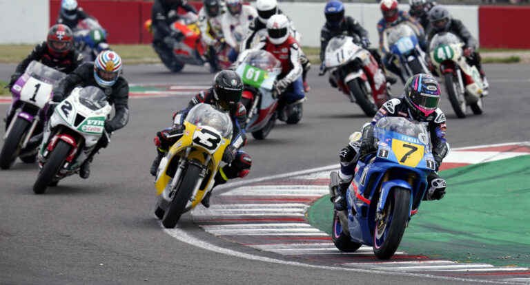Video: Yamaha Racing Heritage Club Celebrates British History At Donington Park