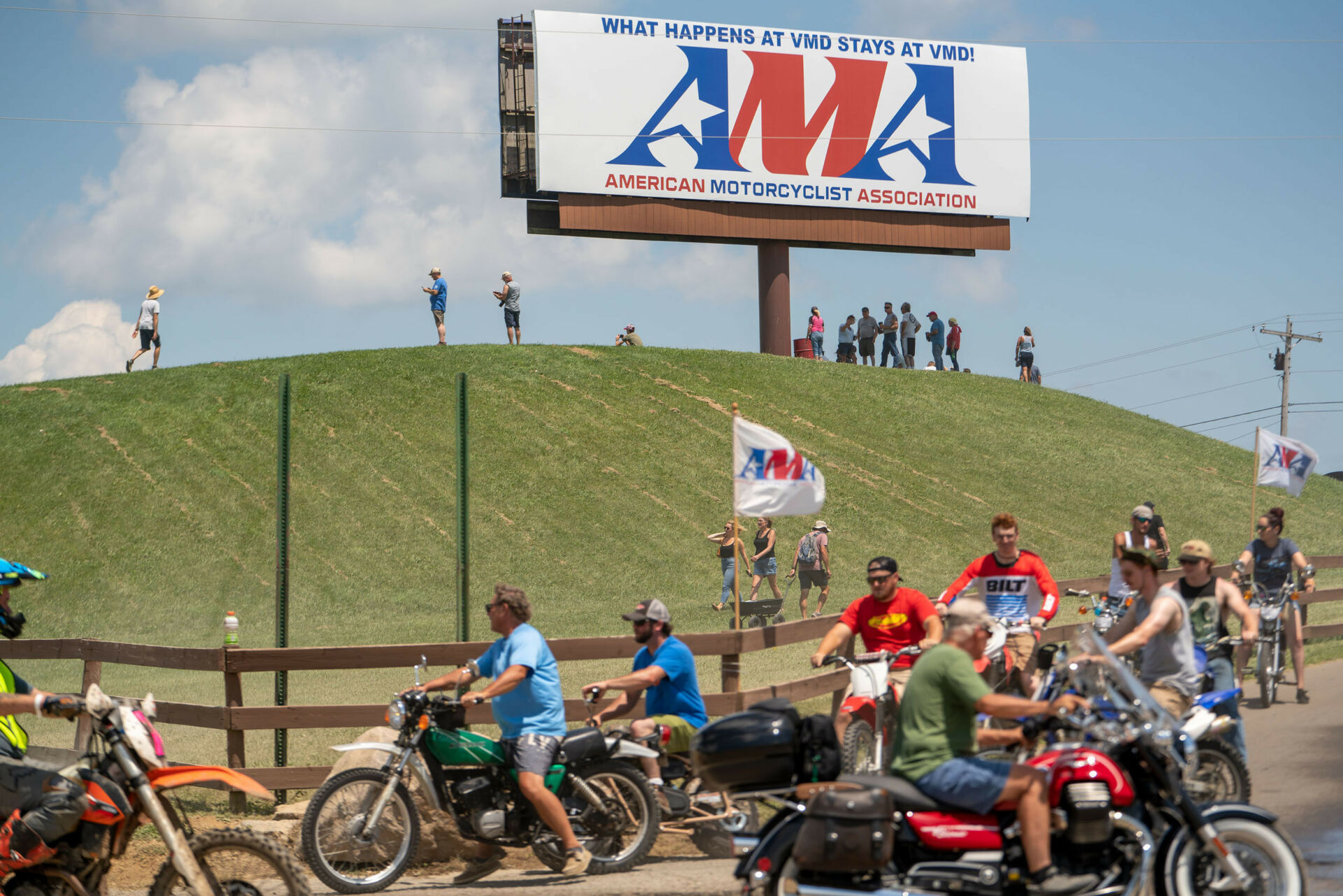 A scene from AMA Vintage Motorcycle Days 2022 at Mid-Ohio Sports Car Course. Photo by Gary Yasaki, courtesy AMA.