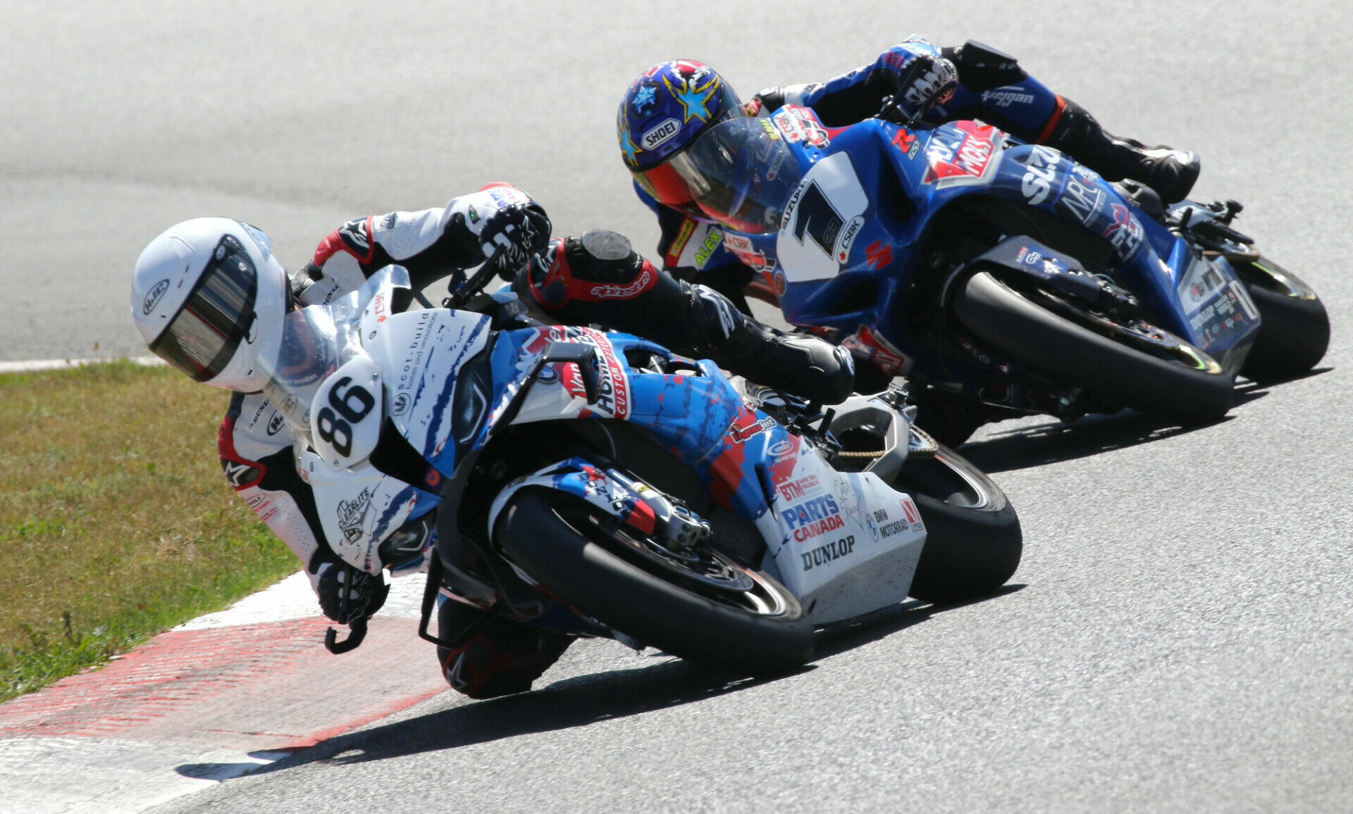 Ben Young (86) and Alex Dumas (1) battled in Race One at Canadian Tire Motorsport Park. Photo by Rob O'Brien, courtesy CSBK/PMP.