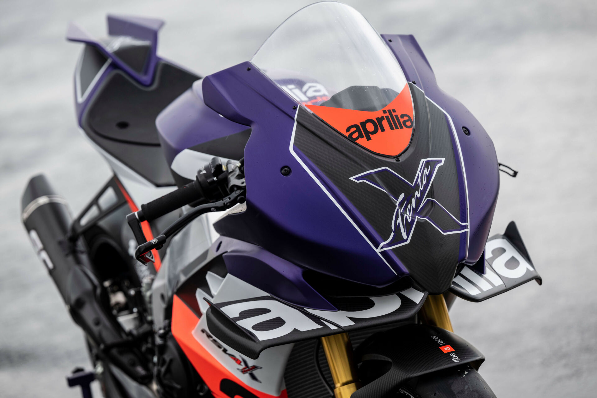 aprilia rsv4 1000cc