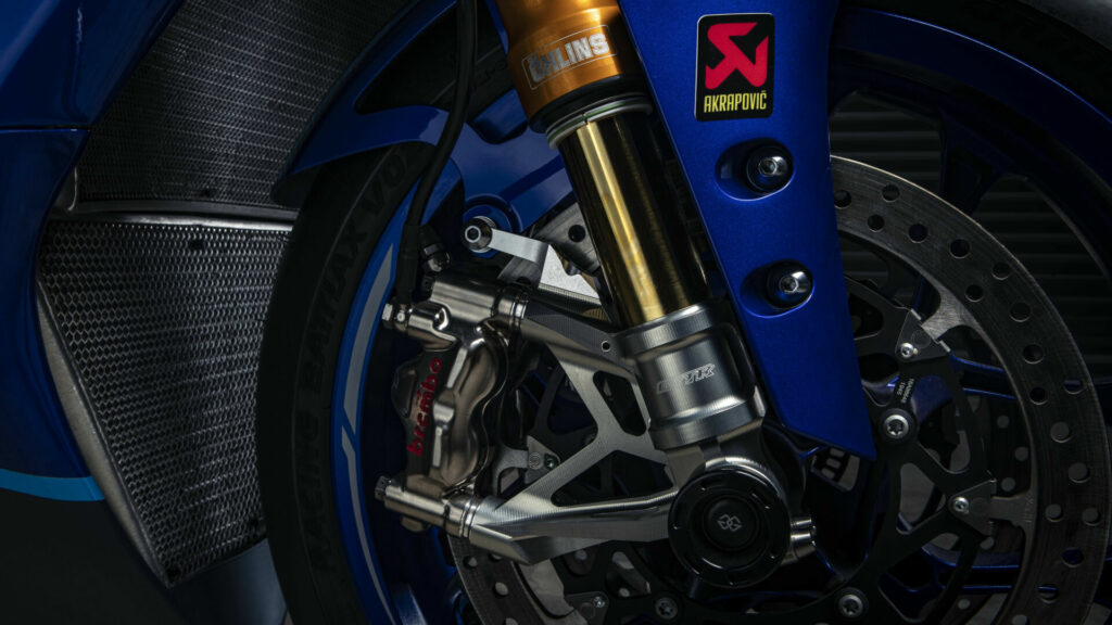 The 43mm KYB front forks and Brembo front brake calipers of a 2023 Yamaha YZF-R1 GYT-R. Photo courtesy of Yamaha Motor Europe.
