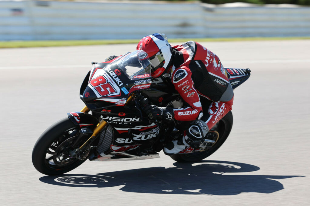 Jake Lewis (85) finds another top-10 in this up-and-down MotoAmerica season.