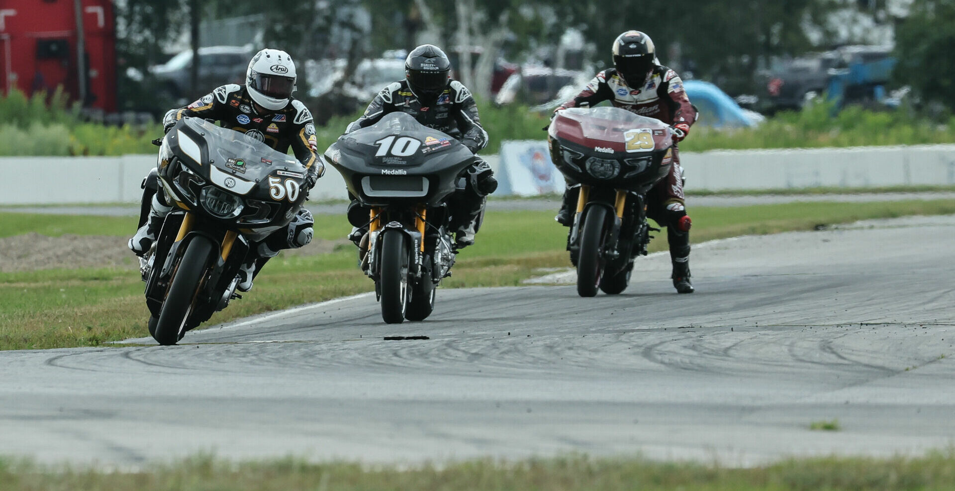 Bobby Fong (50) beat Travis Wyman (10) and Tyler O'Hara (29) to win his first Mission King Of The Baggers race at Brainerd International Raceway. Photo by Brian J. Nelson, courtesy MotoAmerica.