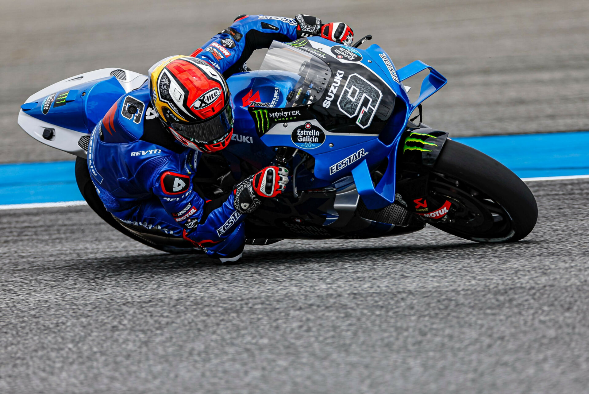 Danilo Petrucci (9) in action on the Team Suzuki ECSTAR GSX-RR in Thailand. Photo courtesy Team Suzuki ECSTAR.