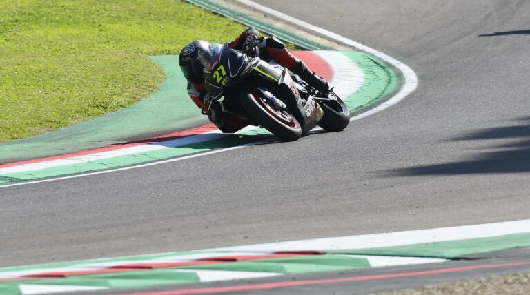 CIV: American Toth Wins Aprilia RS 660 Cup Race One At Imola