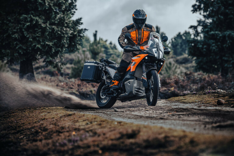 KTM Updates 890 Adventure