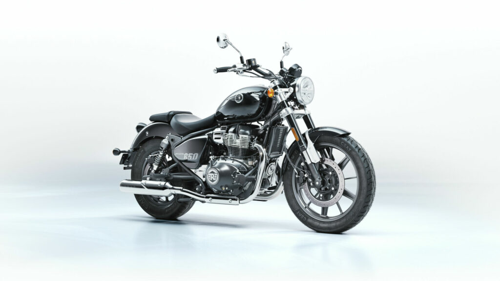 Royal Enfield Unveils Super Meteor 650 Cruiser - Roadracing World