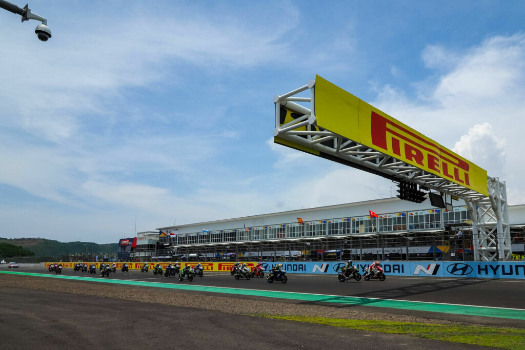 The start of World Supersport Race One. Photo courtesy Dorna.