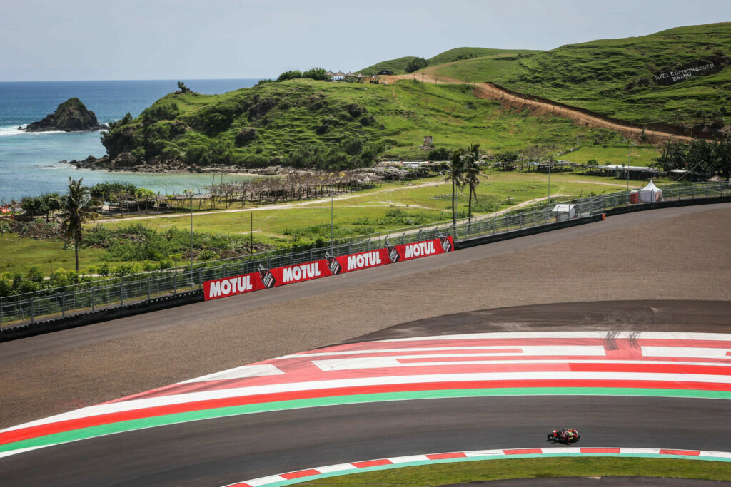 Alvaro Bautista (19). Photo courtesy Dorna.