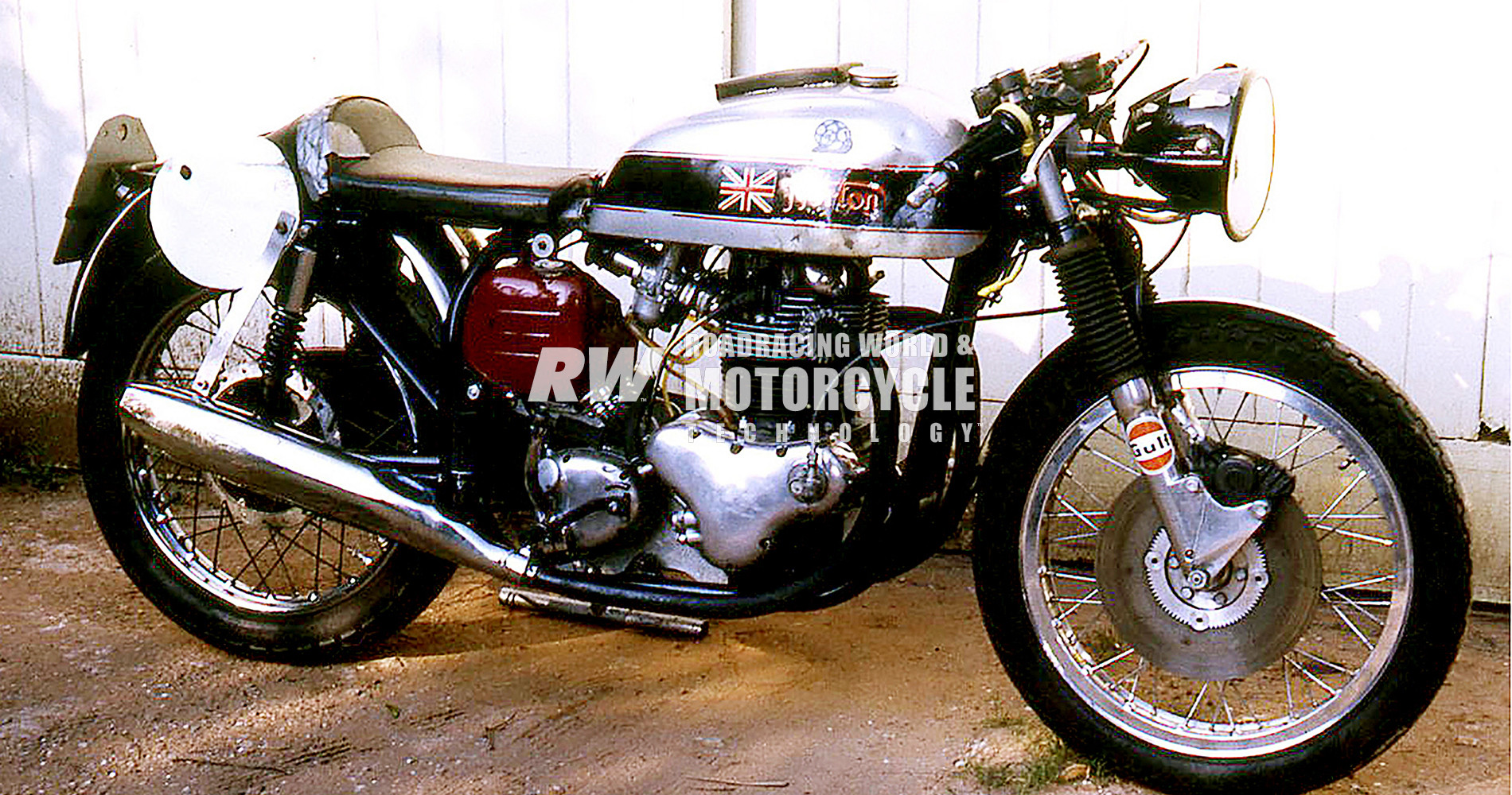 The 1973 version of what started life as a 500cc Norton Dominator, now with a Commando 750cc engine, Norvil disc brake and Manx seat. Photo courtesy Mick Ofield archives.