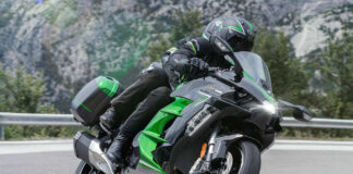 A 2023-model Kawasaki H2 SX SE sport tourer. Photo courtesy Kawasaki.