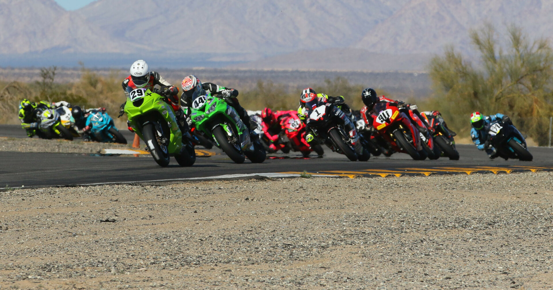 David Kohlstaedt (29x), Brenden Ketelsen (441), Michael Gilbert (1), Jeffrey Tigert (911), Deion Campbell (194), Joel Ohman (92), and the rest of the field early in the Supersport Middleweight Shootout. Photo by CaliPhotography.com, courtesy CVMA.
