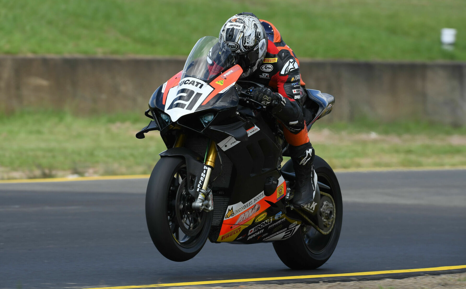 Josh Waters (21) at speed on his Ducati Panigale V4 R Superbike. Photo courtesy ASBK.