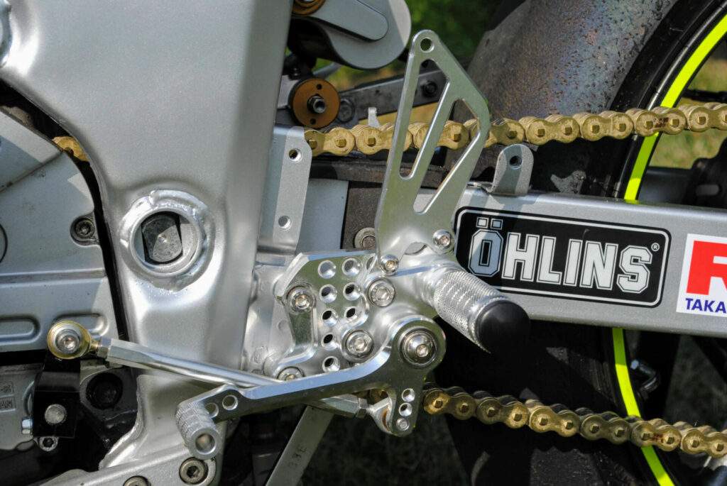 The "inexpensive Chinese rearsets" on the FZR600 project. Photo courtesy Speedwerks.