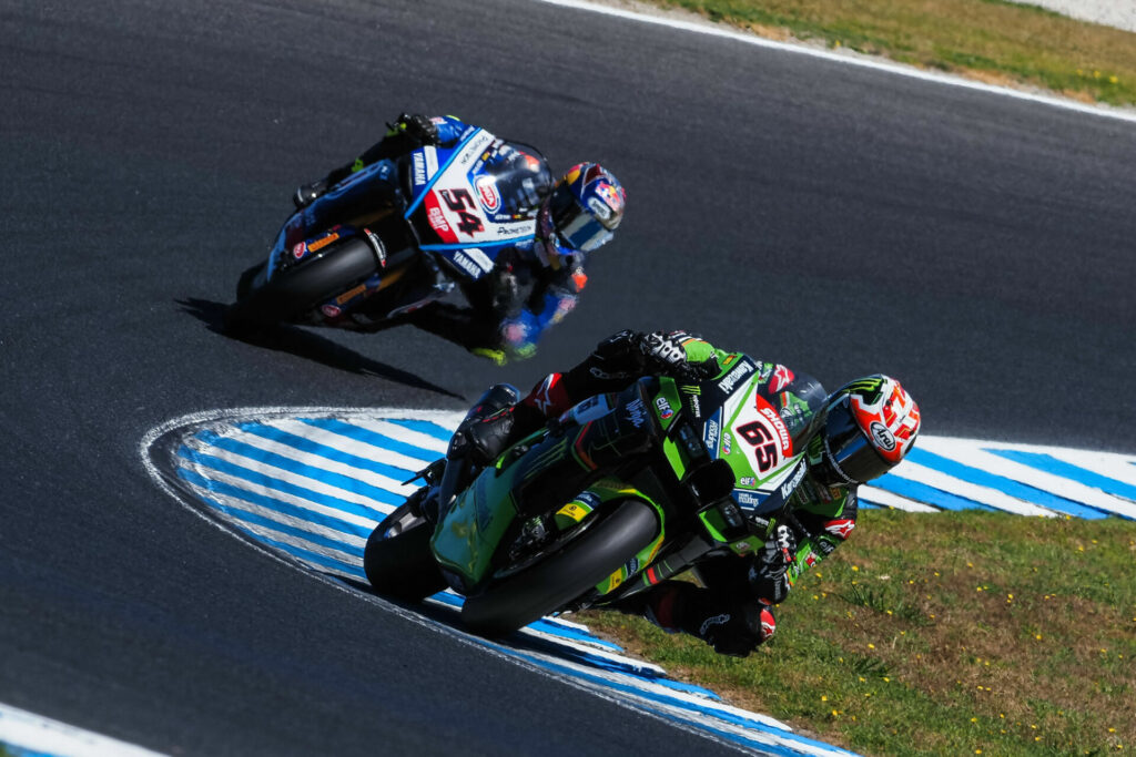 Jonathan Rea (65) and Toprak Razgatlioglu (54). Photo courtesy Dorna.