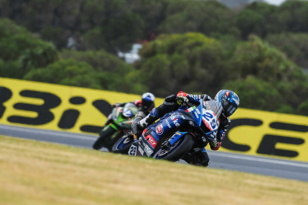 Nicholas Spinelli (25) and John McPhee (17). Photo courtesy Dorna.