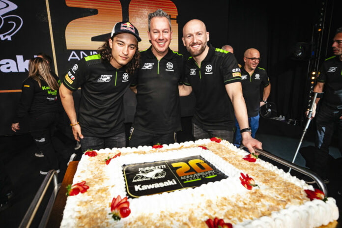hi_DSC_3866 Puccetti Kawasaki Racing Team Manager Manuel Puccetti (center) with riders Tom Sykes (right) and Can Oncu (left). Photo courtesy Kawasaki.
