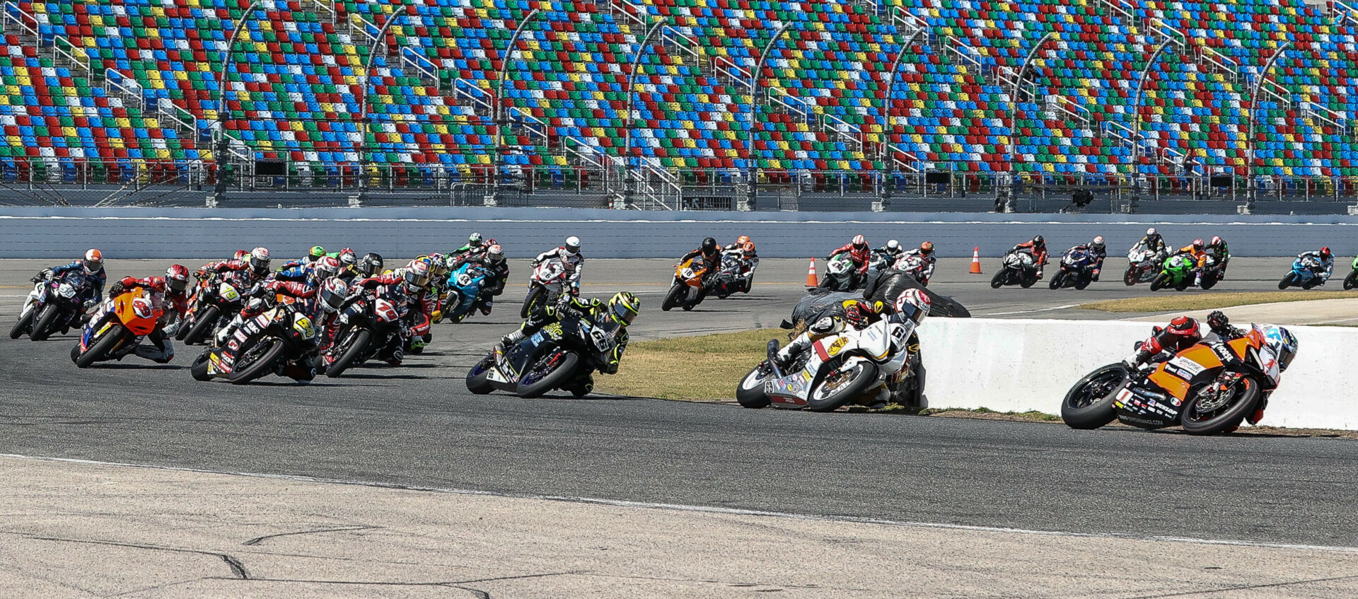 www.roadracingworld.com