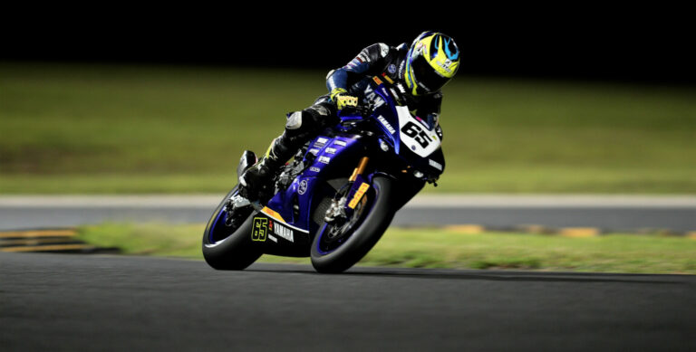 Australian Superbike: Halliday On Pole Position At Sydney Motorsport Park