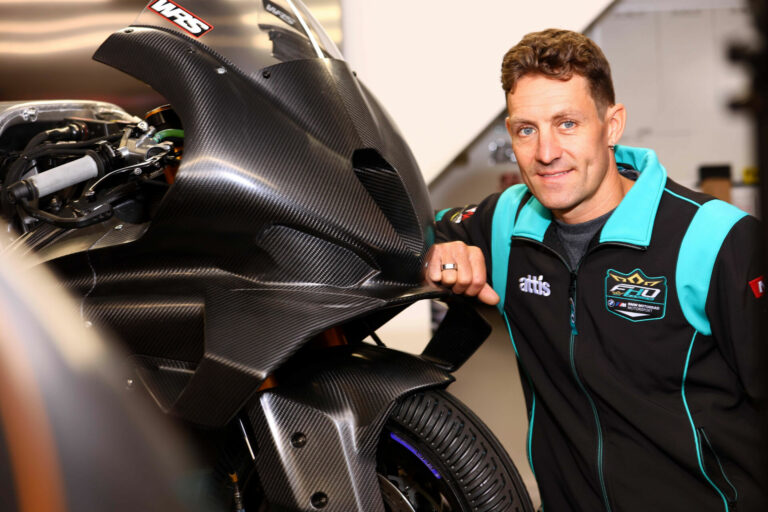 Isle Of Man TT: Brookes Returns With FHO Racing BMW
