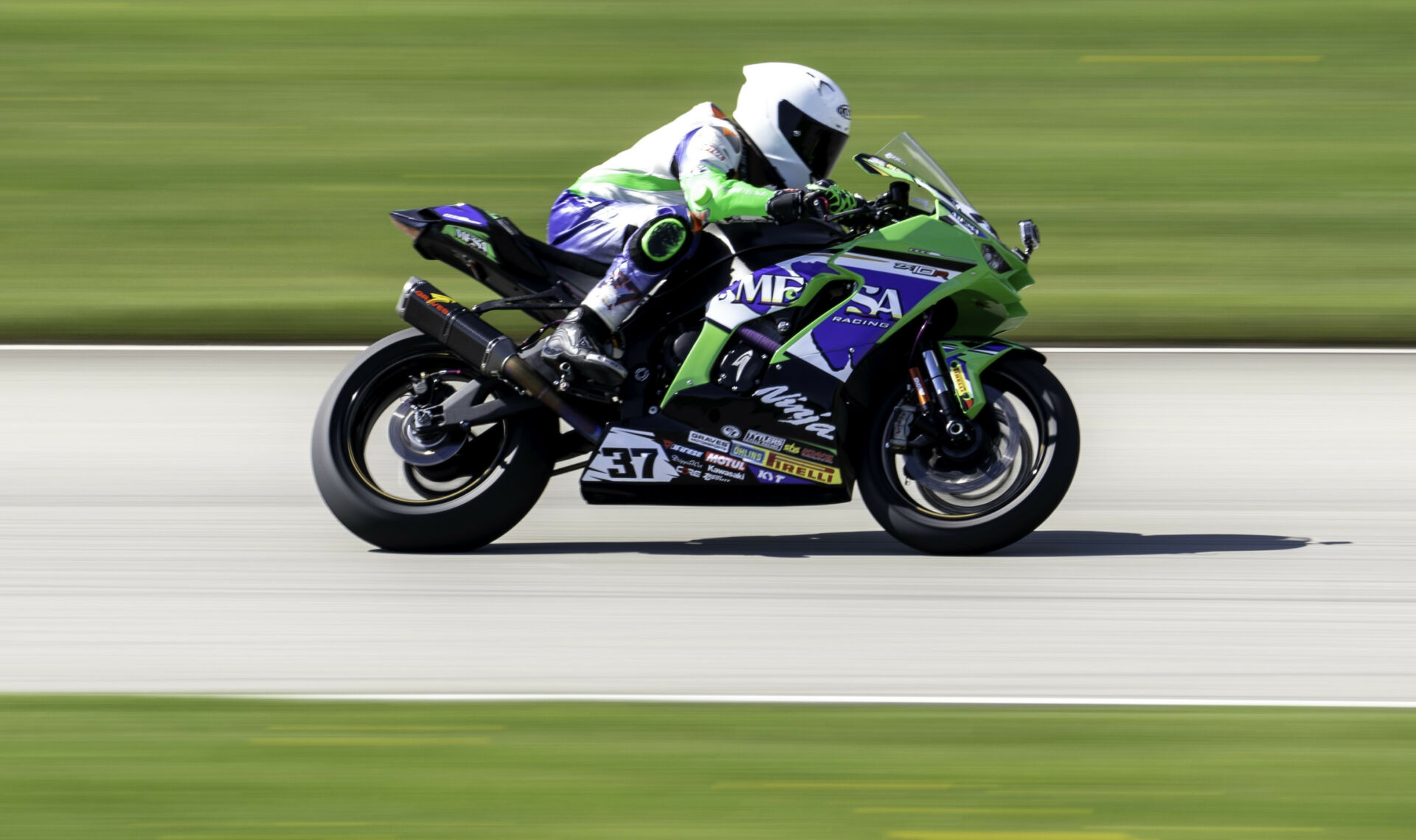 Stefano Mesa (37) in action on his MESA37 Racing Kawasaki at PittRace. Photo by Mark Lienhard, courtesy ASRA/CCS.