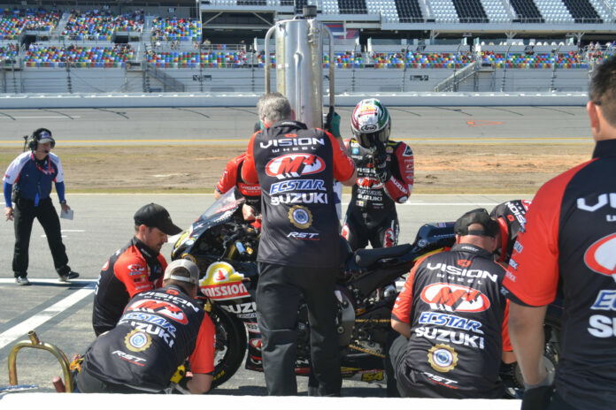 The "extended" MotoAmerica Supersport races require mandatory pit stops, like at the Daytona 200. Photo by David Swarts.