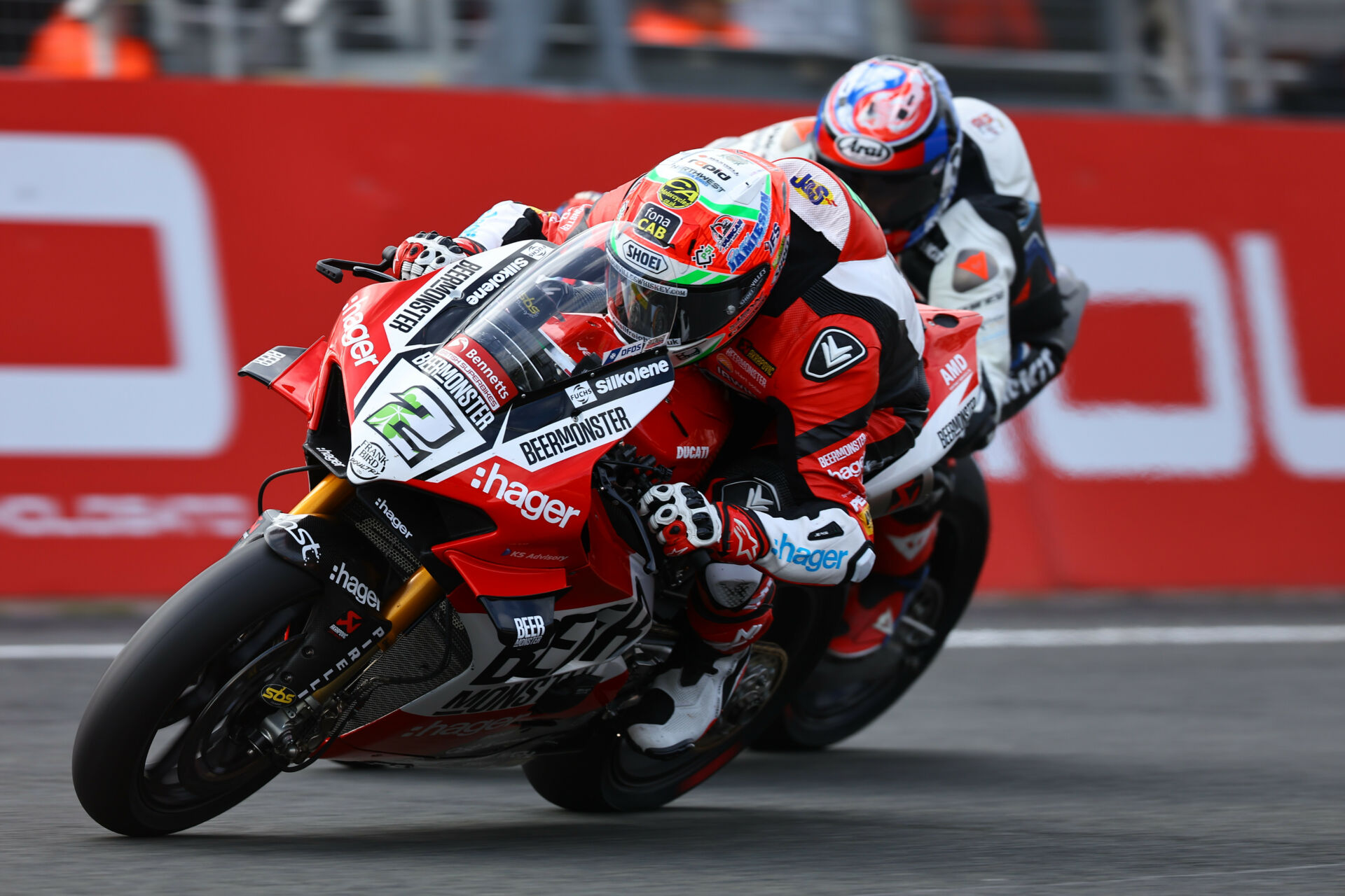 British Superbike Championship frontrunners Glenn Irwin (2) and Leon Haslam in action at Oulton Park. Photo courtesy MSVR.