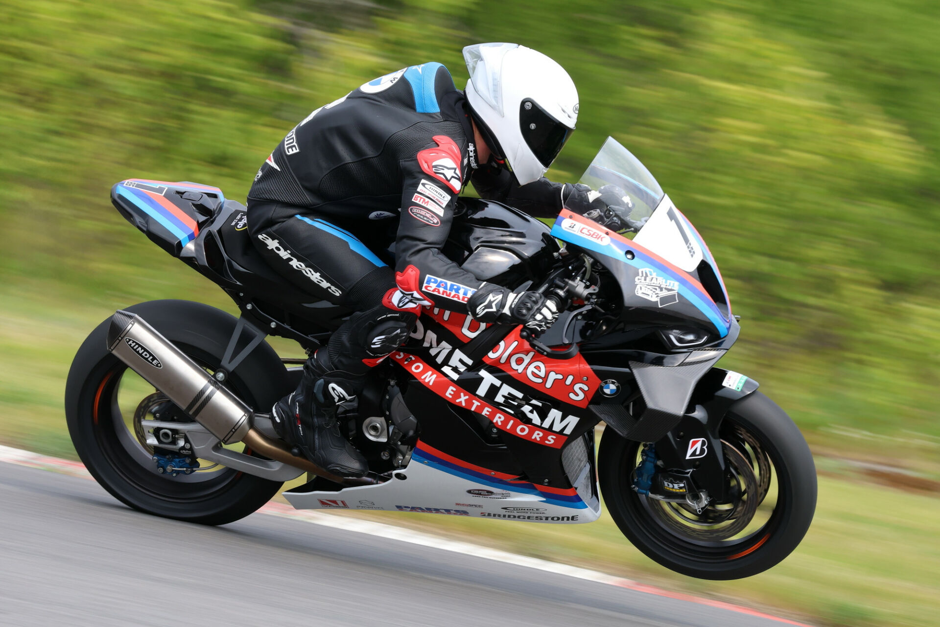 Defending CSBK Superbike Champion Ben Young (1) topped the opening round of qualifying at Shannonville Motorsport Park. Photo by Rob O'Brien, courtesy CSBK.