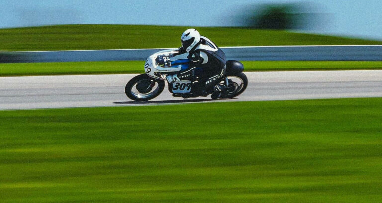 AHRMA: Joyce, Spargo Split Vintage Cup Wins At Heartland Motorsports Park