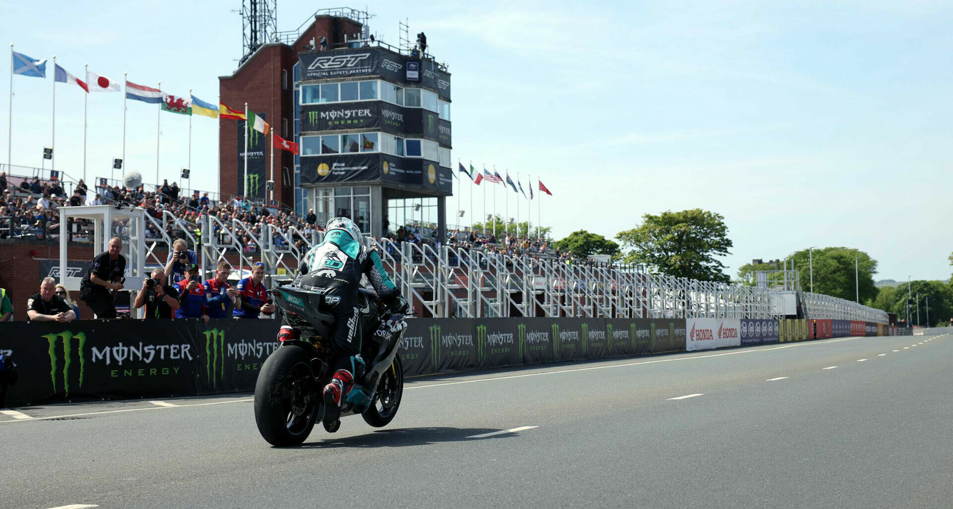 Michael Dunlop (6) leaving the starting line at the Isle of Man TT earlier this week. Photo courtesy Isle of Man TT Press Office.