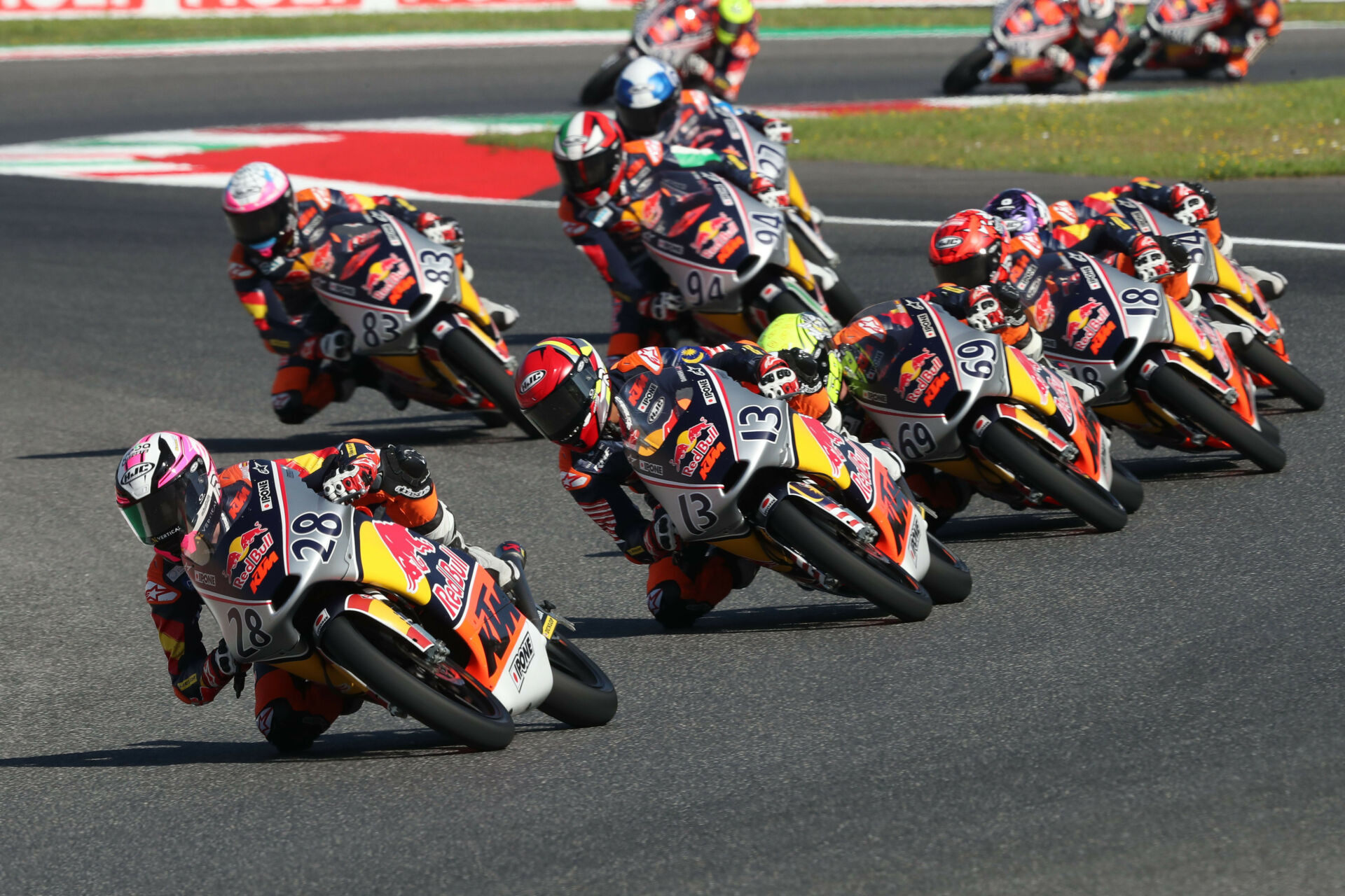 Màximo Quiles (28) leading Red Bull MotoGP Rookies Cup Race Two at Mugello. Photo courtesy Red Bull.