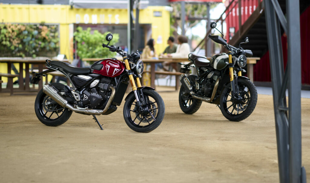 The Triumph Speed 400 (left) and Scrambler 400 X (right). Photo courtesy Triumph Motorcycles.