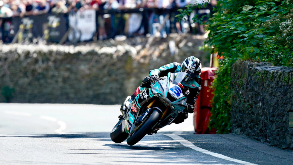 Michael Dunlop (6). Photo courtesy Isle of Man TT Press Office.